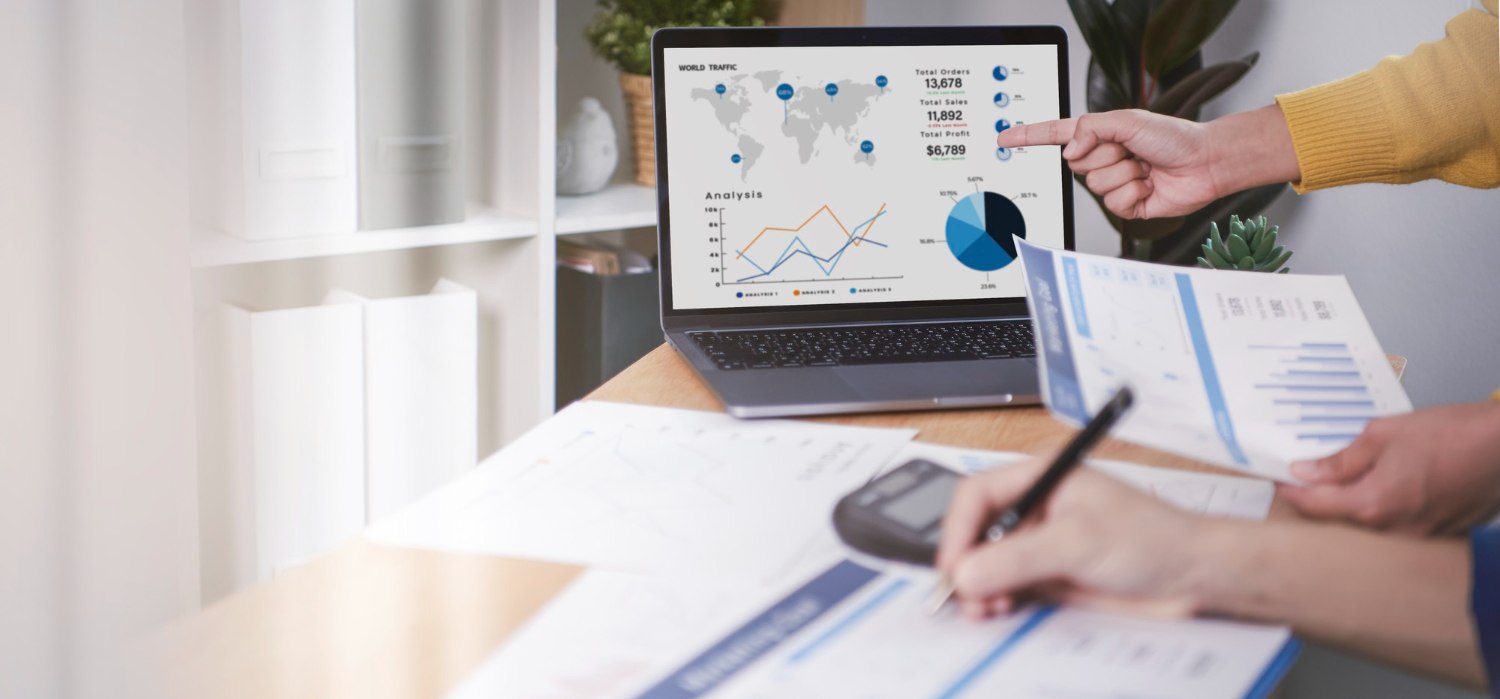 HR metrics and KPIs being analysed