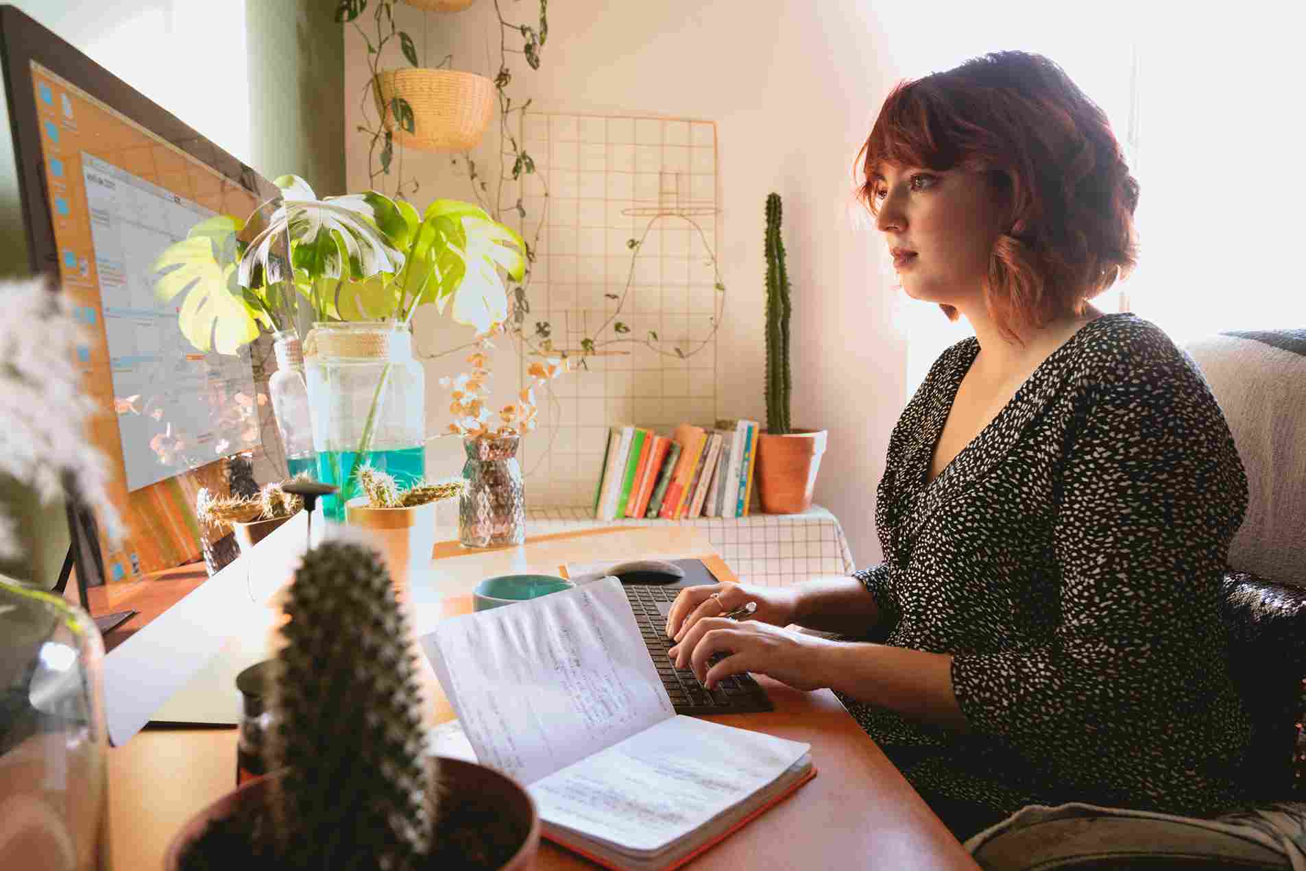 woman working from home as a digital nomad